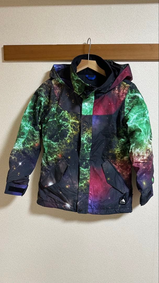 Burton 子ども用スノーボードウェア 上下セット 宇宙柄　M/140cm