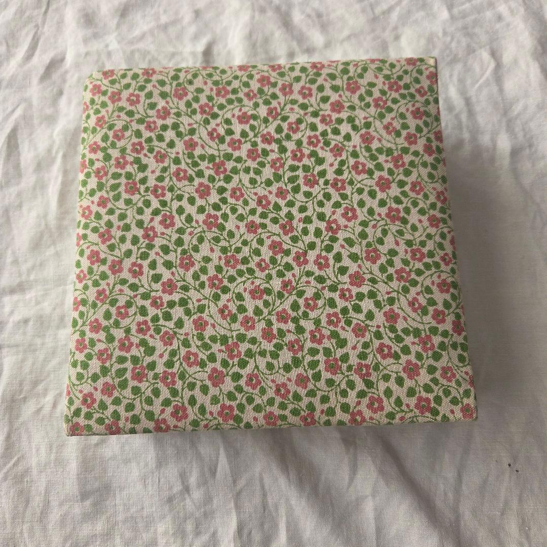 フランス　アンティーク　カルトナージュボックス　ピンクの小花　スクエア