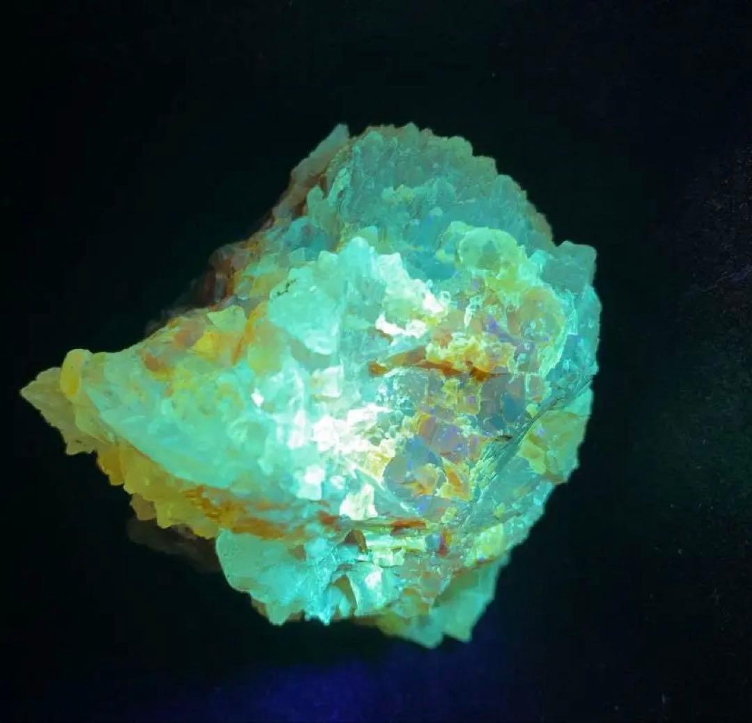 ジンカイト　紅亜鉛鉱　ポーランド産　228g　合成　天然石　鉱物　原石