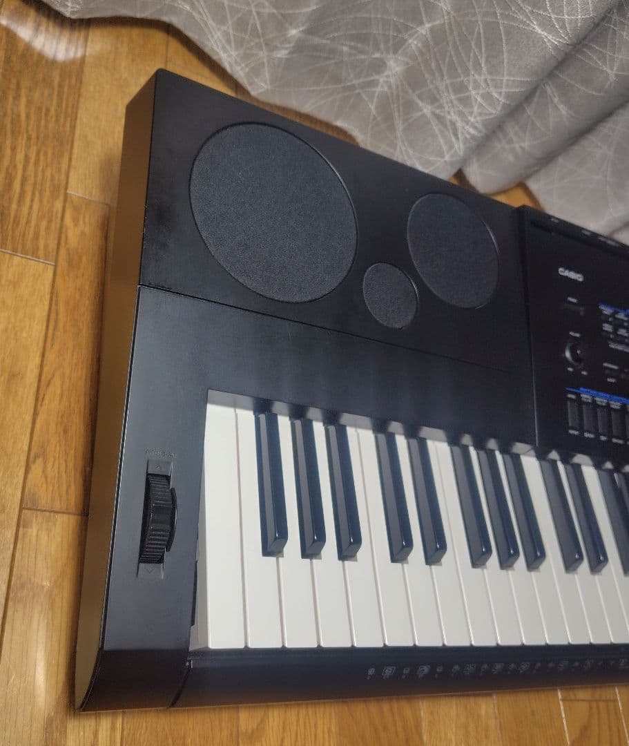 CASIO 電子キーボード WK-6600 76鍵盤 カシオ　700内蔵音色