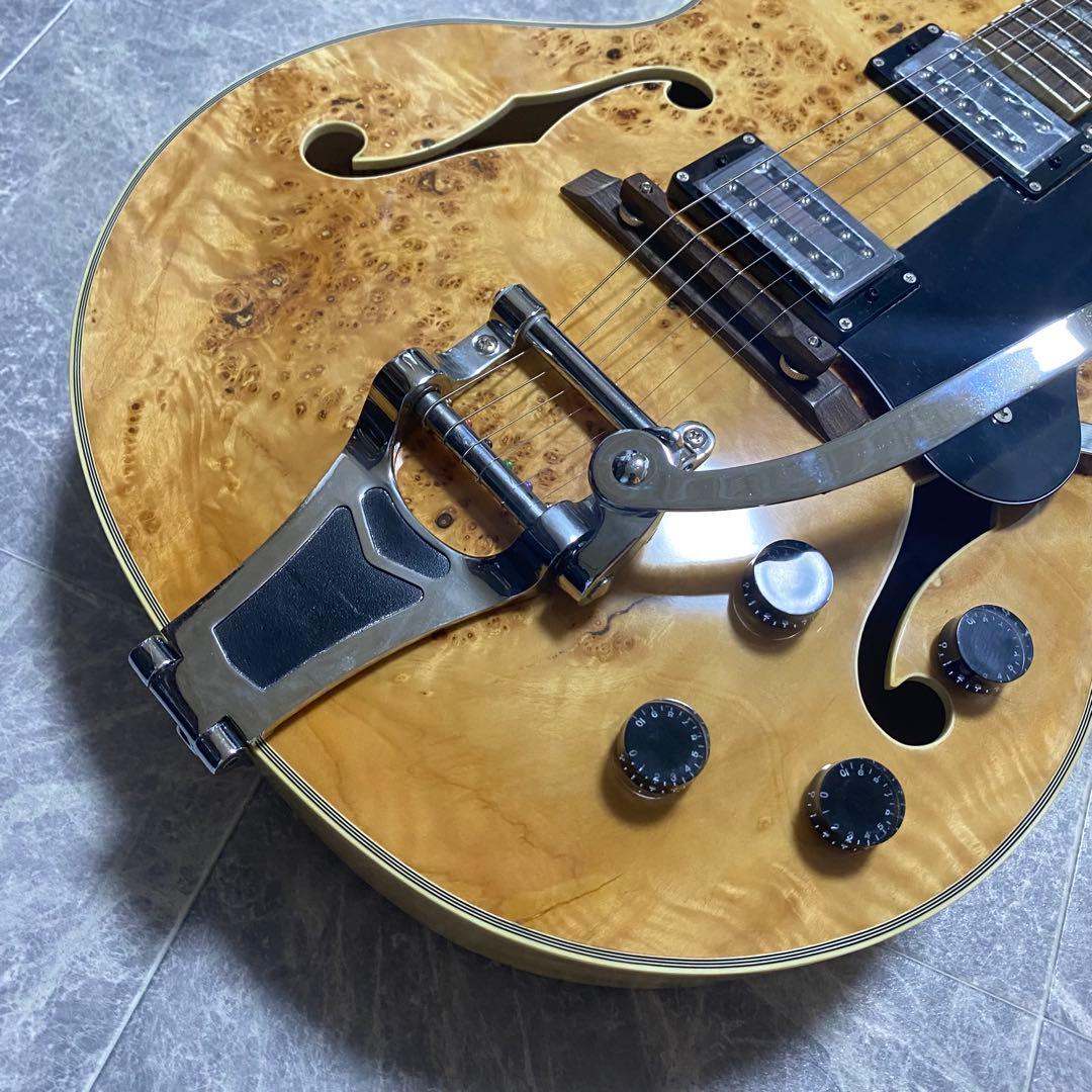 フルアコエレキギター 美品！美しい木目！ビグスビーアーム
