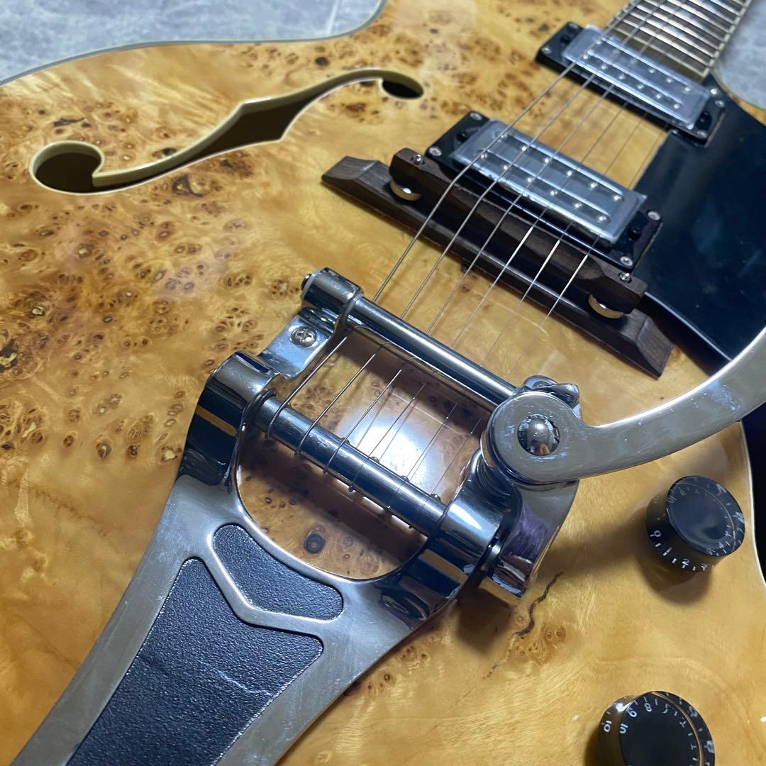 フルアコエレキギター 美品！美しい木目！ビグスビーアーム
