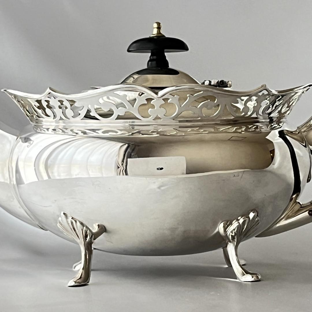 【Grainger & Campbell】 透かしのティーポット