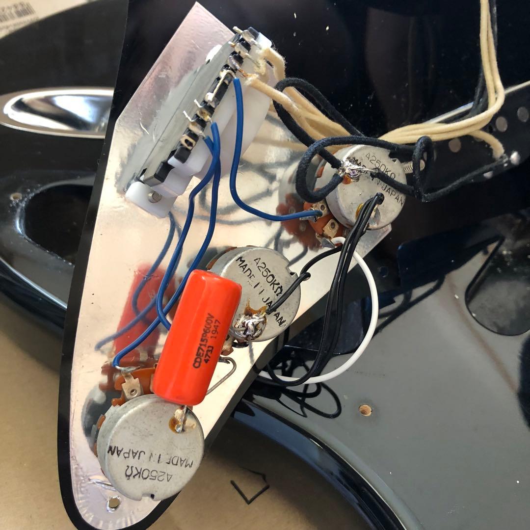 【値下げ中！】fender japan Stratocaster エレキギター