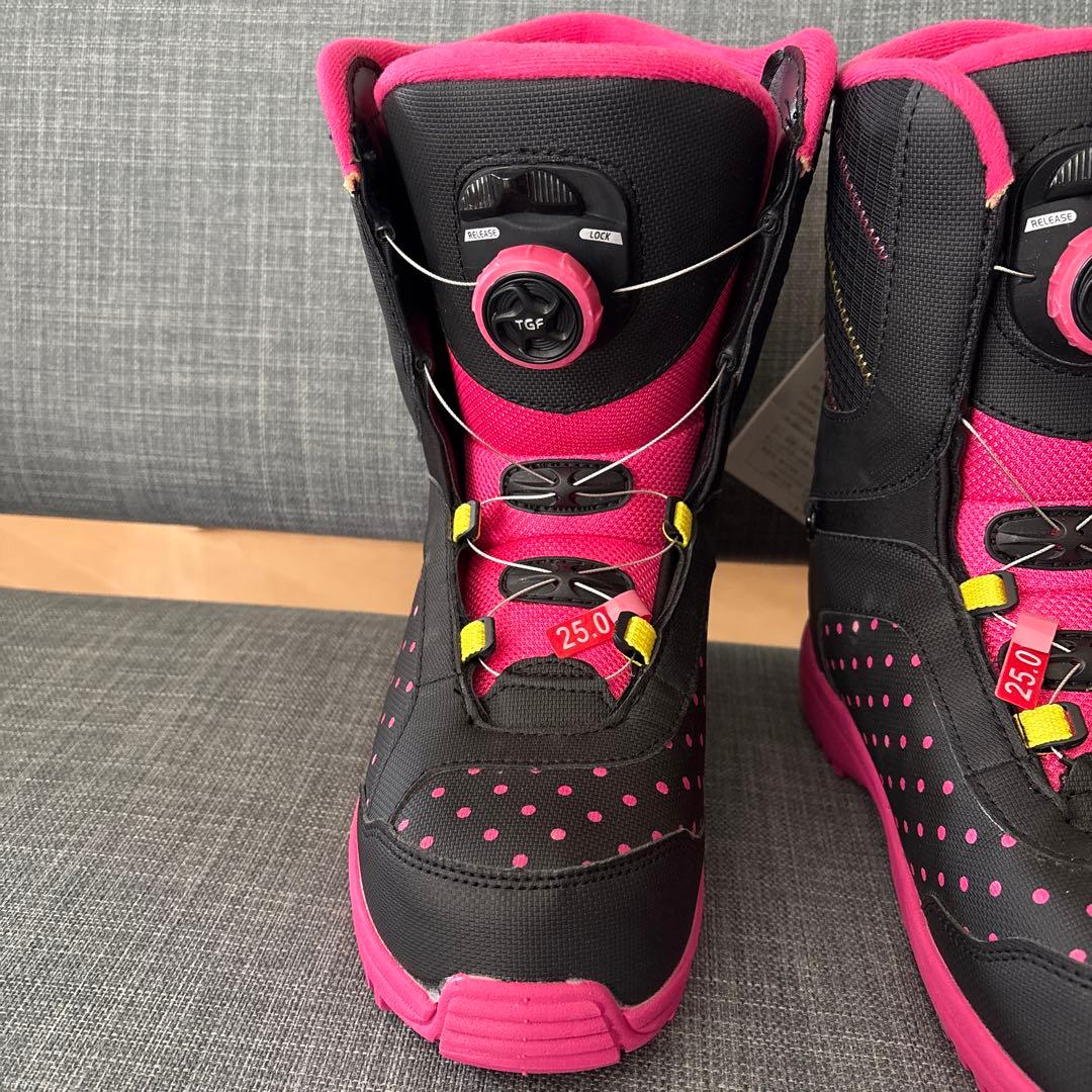 新品未使用　IGNIO スノーボードブーツ 25.0cm ブラック/ピンク