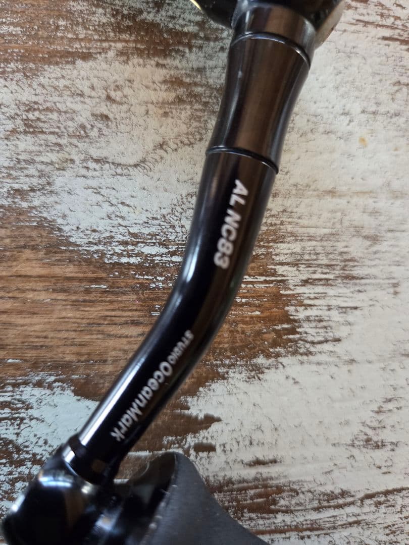 スタジオオーシャンマーク　リールハンドルノブセット　シマノ、左巻き用