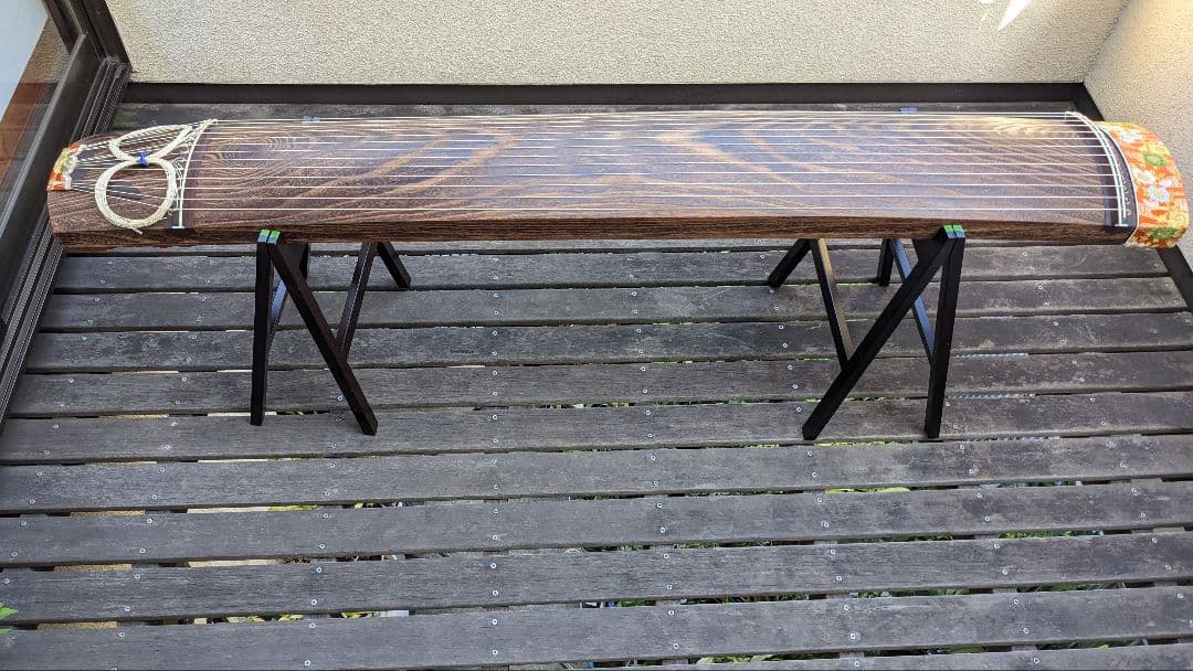 十三絃箏=琴　と　琴柱