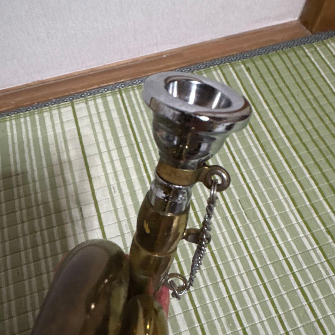 ビューグル　軍隊ラッパ　信号ラッパ　管楽器　ミリタリー　レトロ　アンティーク