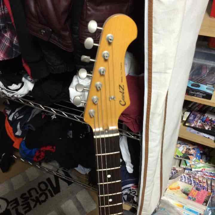 ギター、ストラト、アンプセット