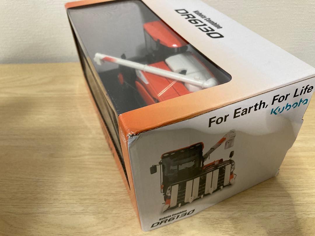 Kubota DR6130 1/32スケール　クボタ　コンバイン　新品　未開封