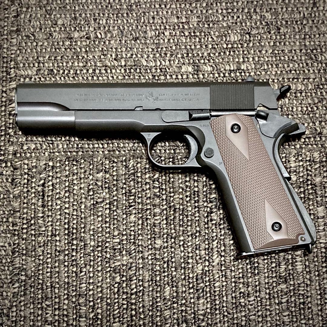 東京マルイ M1911A1 ガバメント(ガスブロ/ 18歳以上) グリップ変更