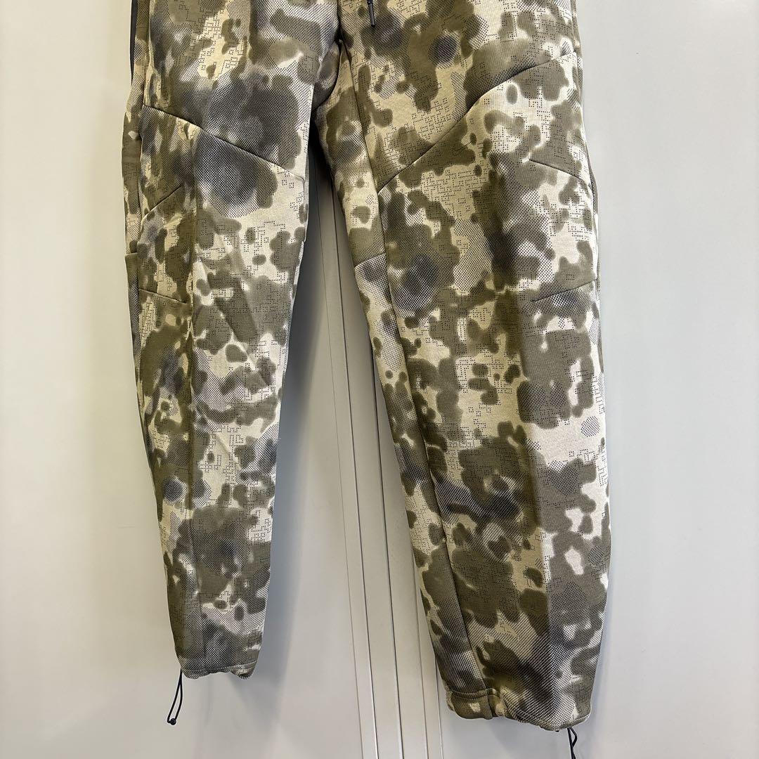 【新品】ナイキ テック メンズ オープンヘム フリース カモ パンツ 2XL