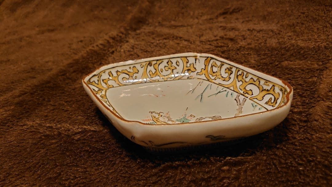 古九谷　九谷焼　菱形皿　蔵出し　鳥の図　１客