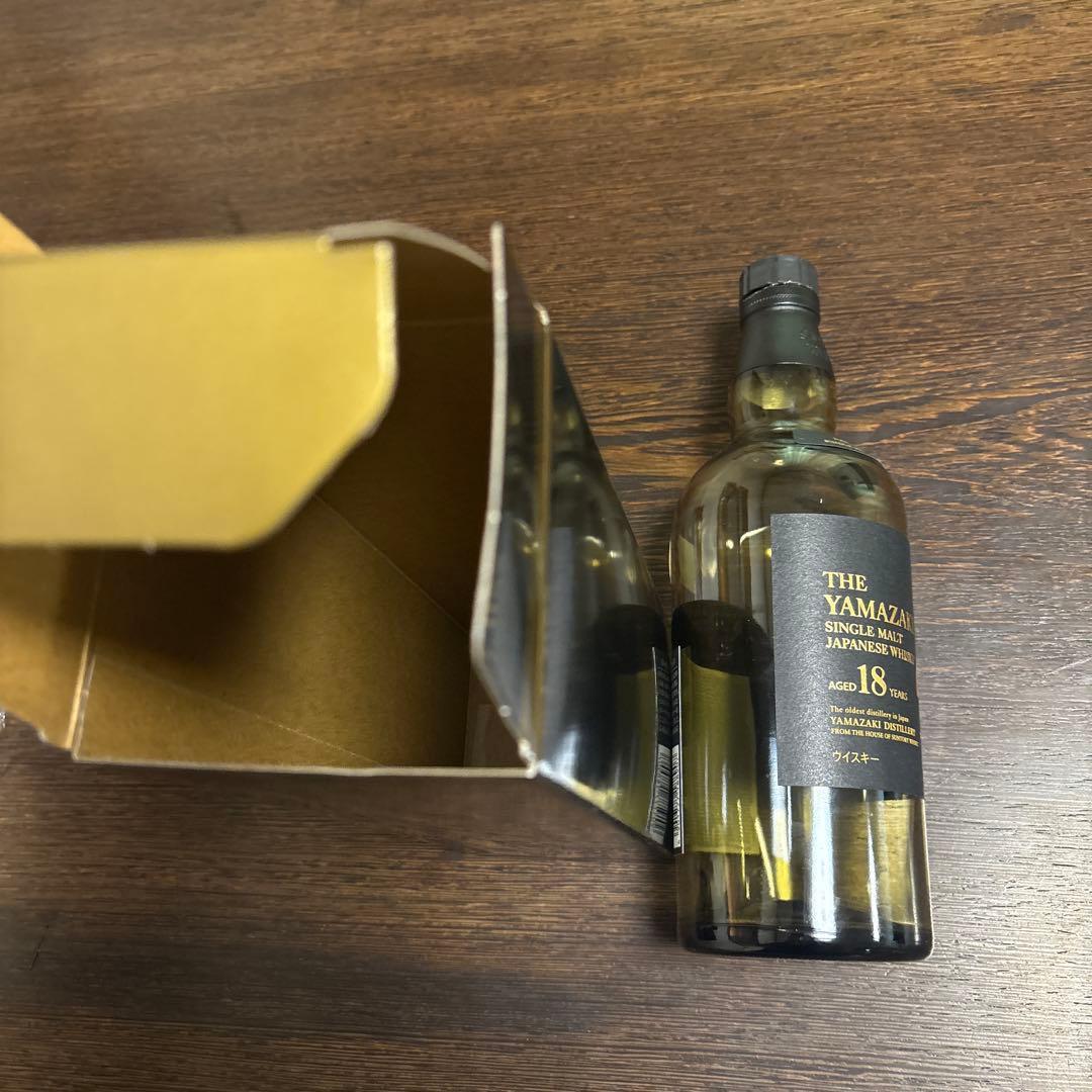 山崎 18年 シングルモルトウイスキー 700ml 空瓶・空箱