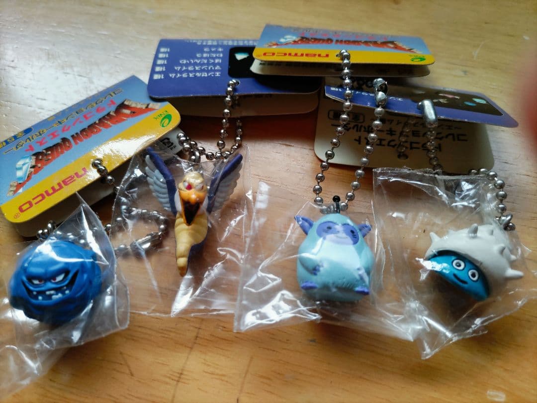 ドラゴンクエスト　コレクションキーホルダー　１８点