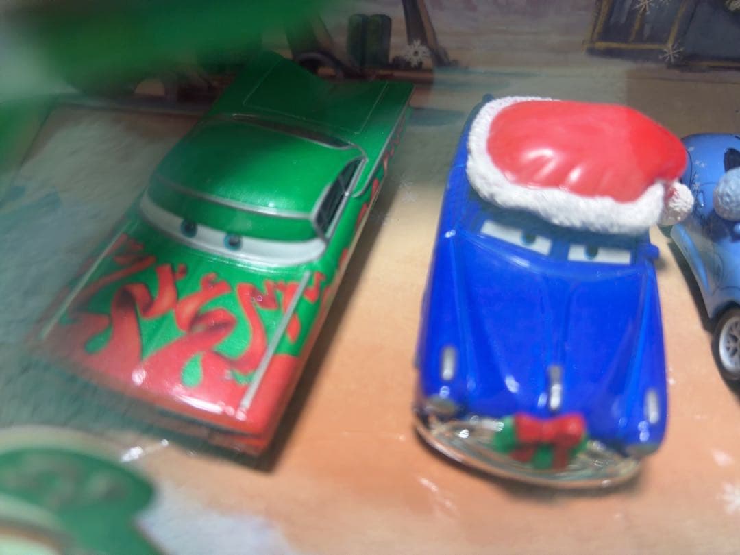 日本未発売レア！メーター・セイブズ・クリスマス ミニカーセット