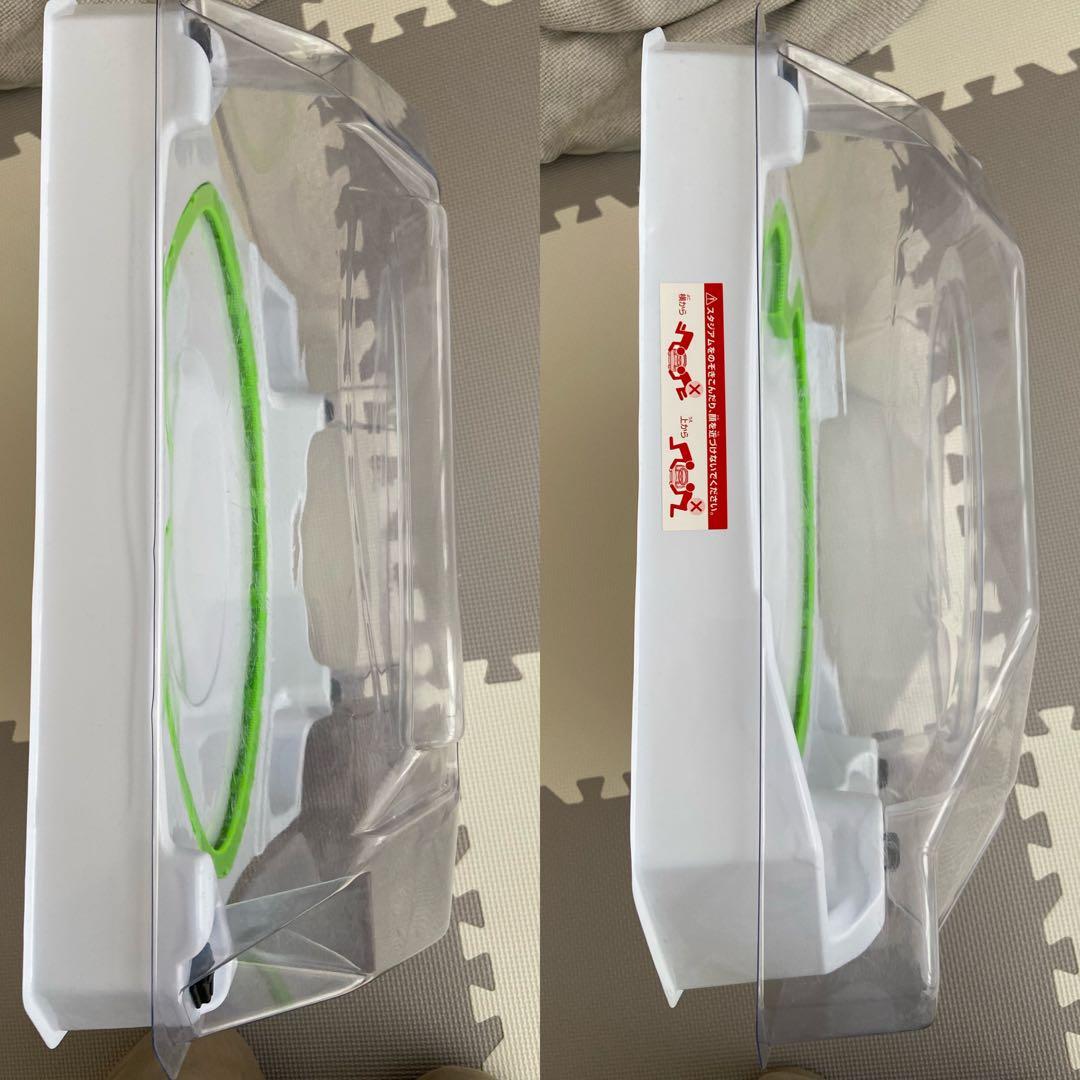 BEYBLADE X セット(スタジアム、ランチャー4個、ベイ7個)