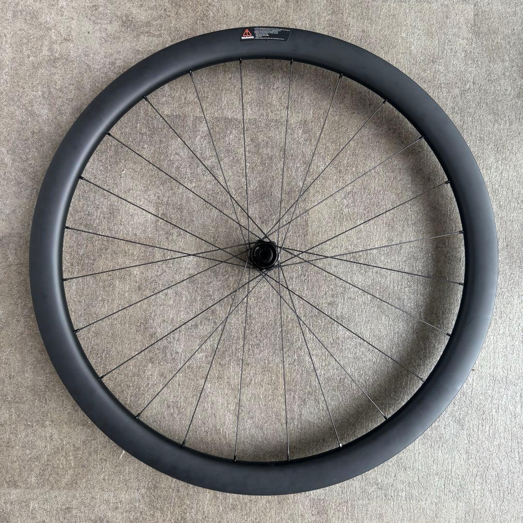 美品 カーボン ホイール ディスク グラベル 700C