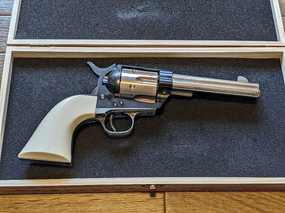 s*9様 タナカsaa シングルアクションアーミー　コルトケース