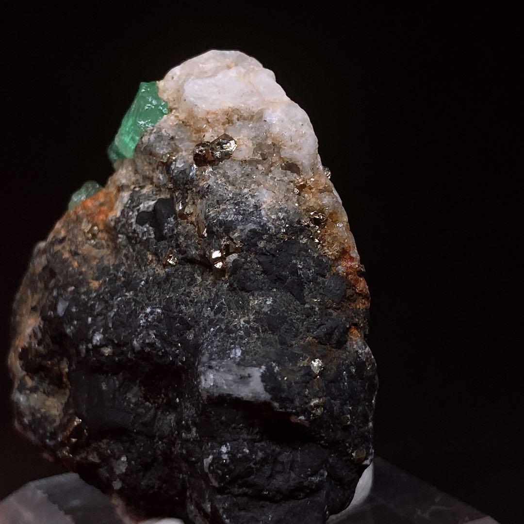 P*L様 エメラルド　パイライト　共生　原石　鉱物標本　302