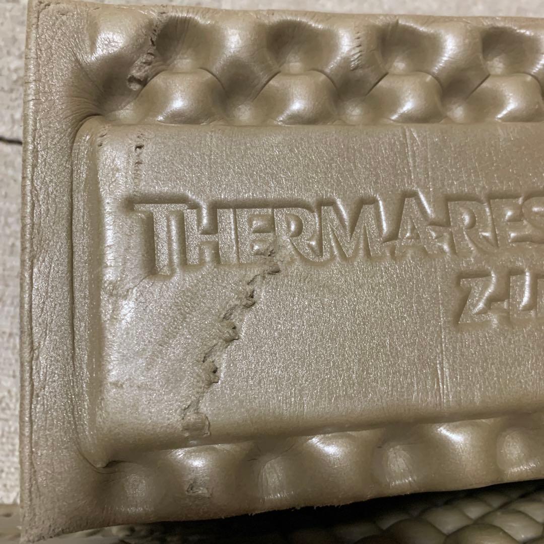 THERMAREST クローズドセルマットレス Zライト　2枚