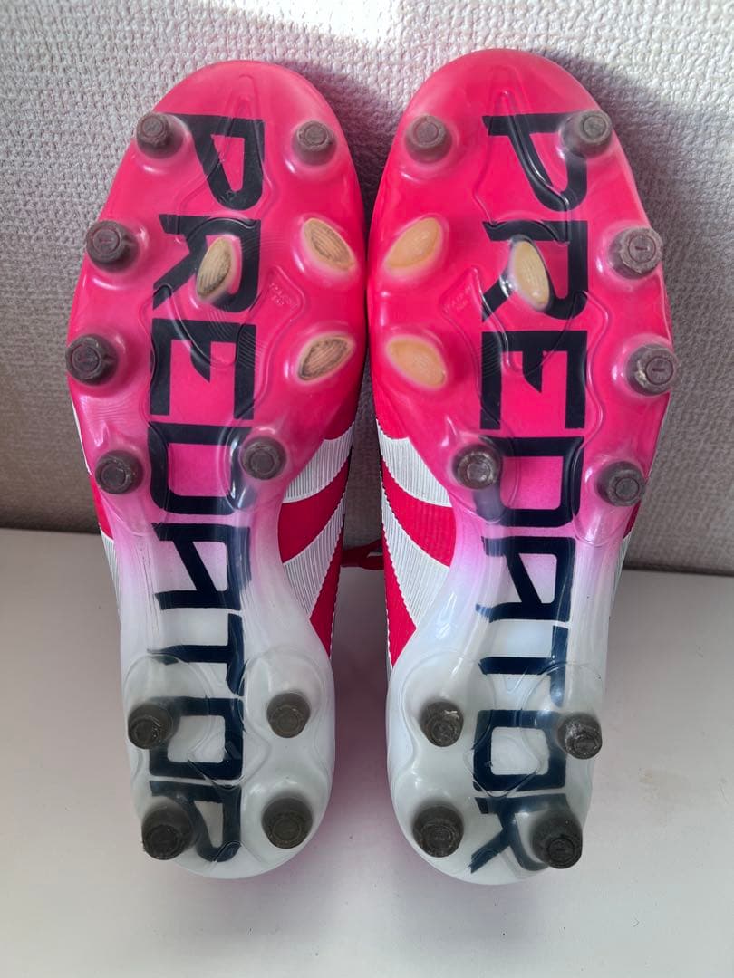 【2回人工芝にて使用】プレデター ELITE HG/AG ジャパン