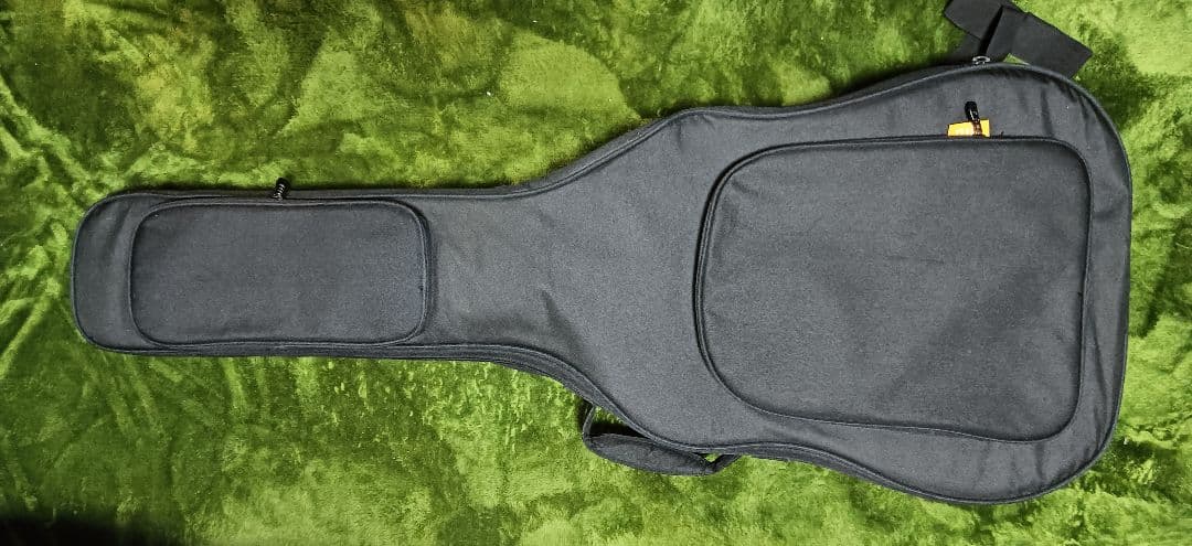 ヤマハ　エレアコギター　A1M