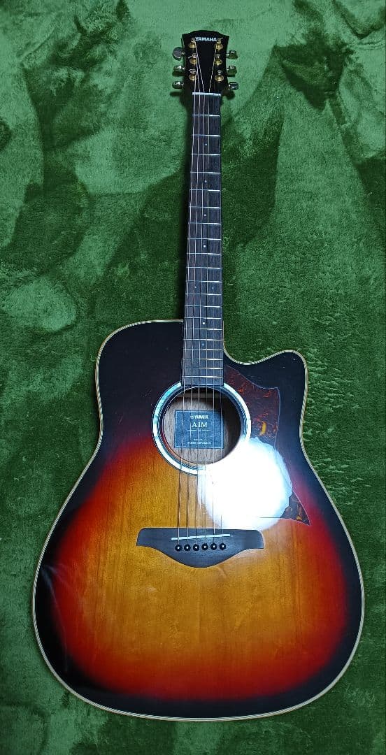 ヤマハ　エレアコギター　A1M