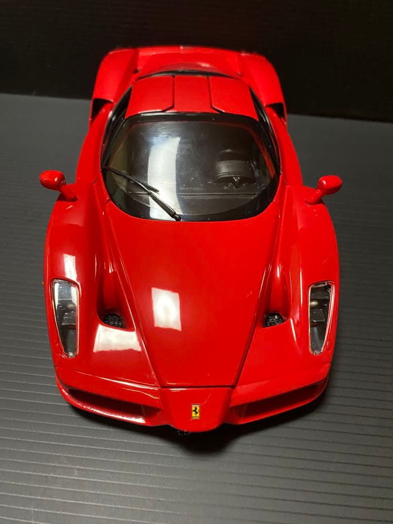 Ferrari Enzo 1/18 赤　エンッオ　フェラーリ
