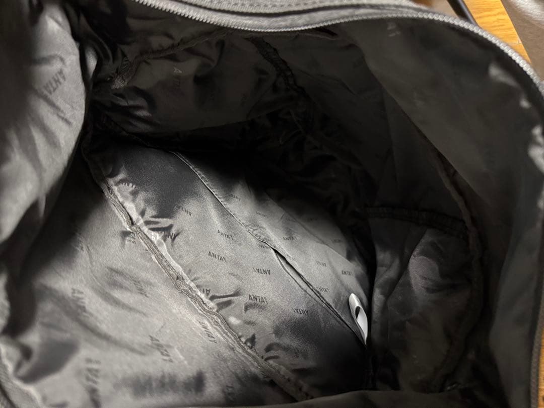 ANTA（アンタ）Kyrie Irving バックパック 日本未発売モデル