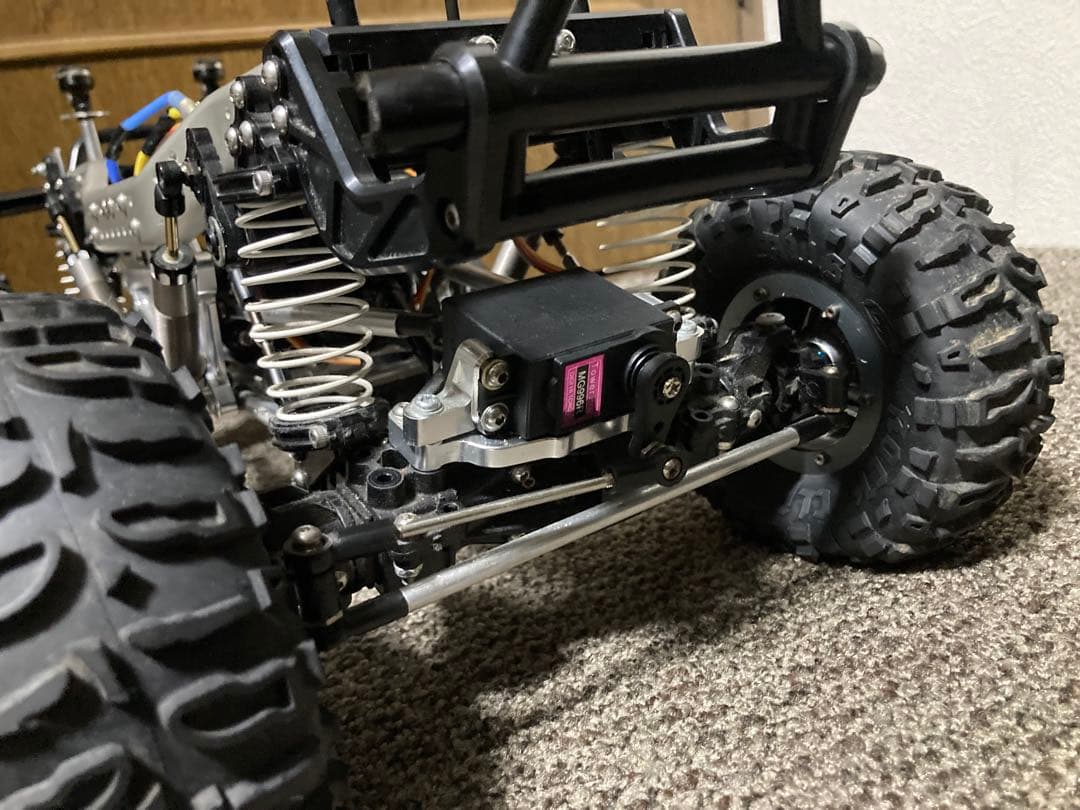 タミヤ　CR-01 ランドクルーザー　カスタム