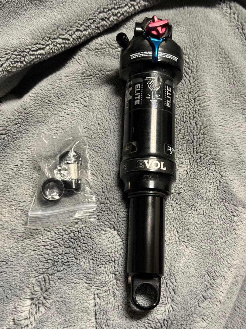 FOX FLOAT DPS Performance Elite 210×52.5