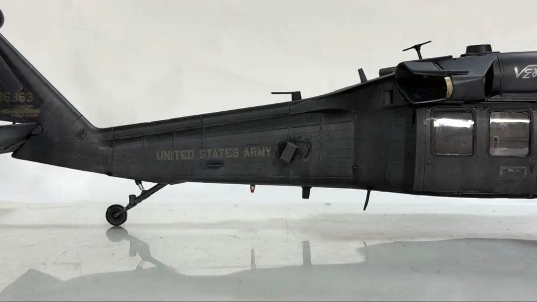 キティーホークモデル　1/35 MH-60Lブラックホーク完成品　改造模型