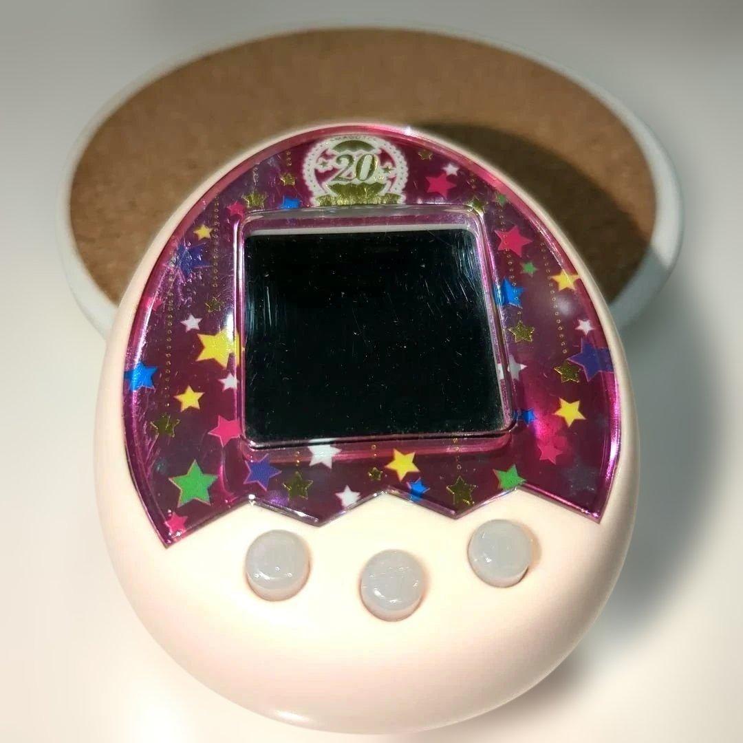 たまごっちみくす　20周年アニバーサリーモデル　ロイヤルピンク