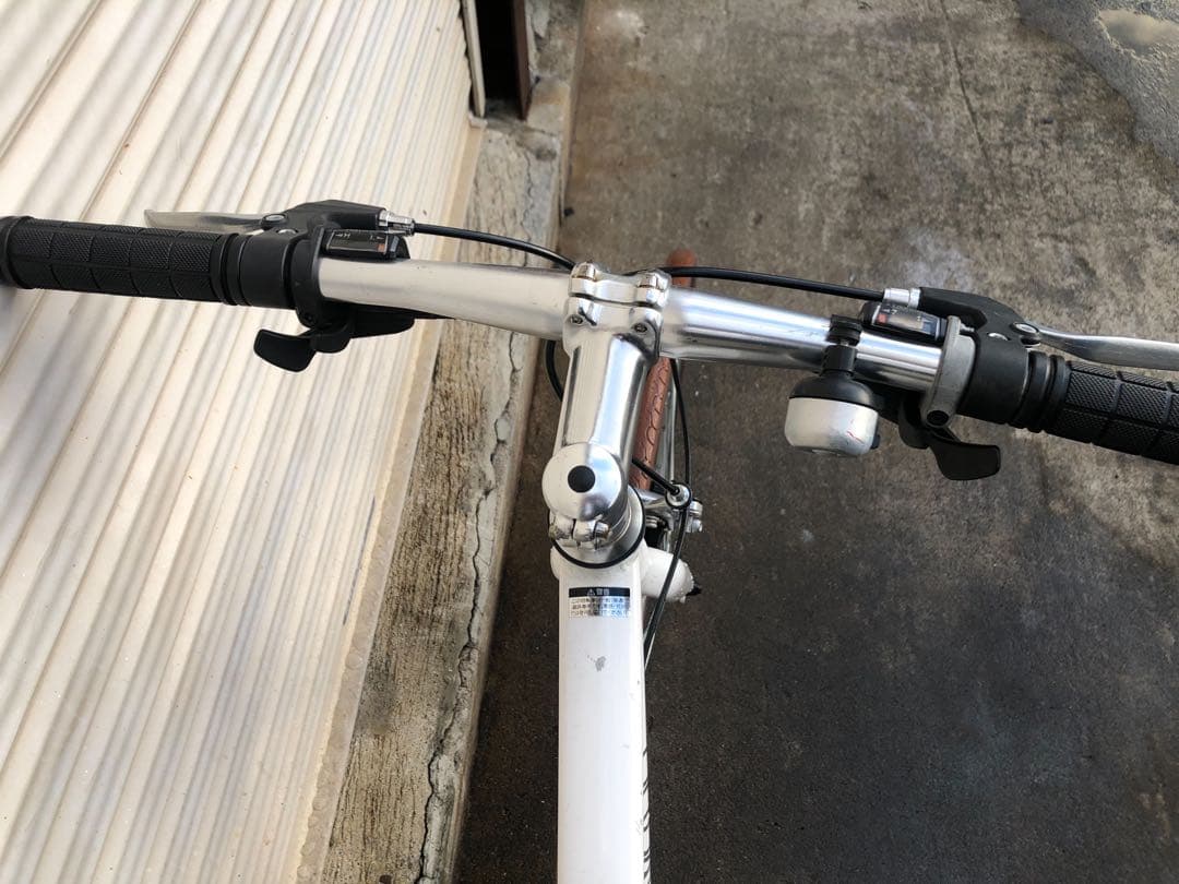 クロスバイクHAZELWOOD自転車7×3=21段変速700×28cホワイト