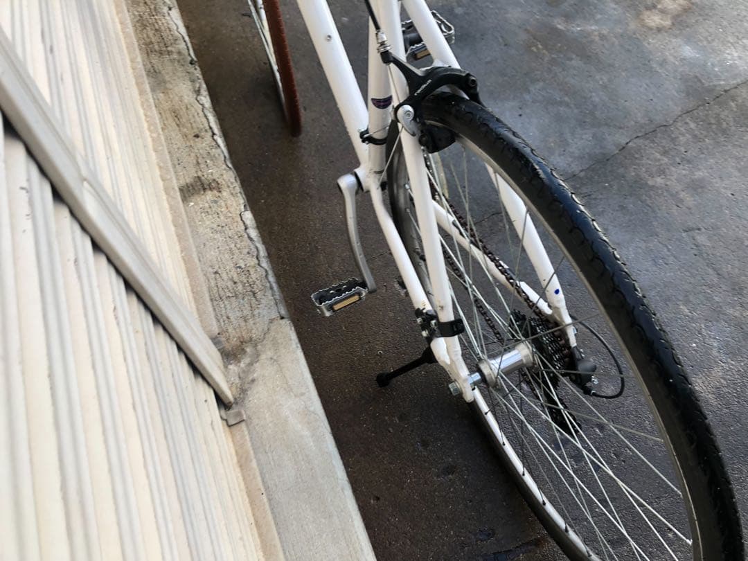 クロスバイクHAZELWOOD自転車7×3=21段変速700×28cホワイト