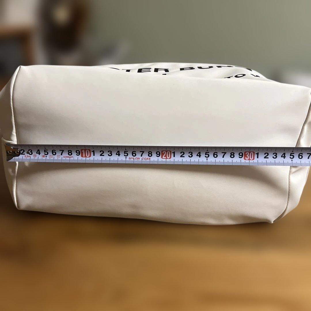 マスターバニーロッカーバック