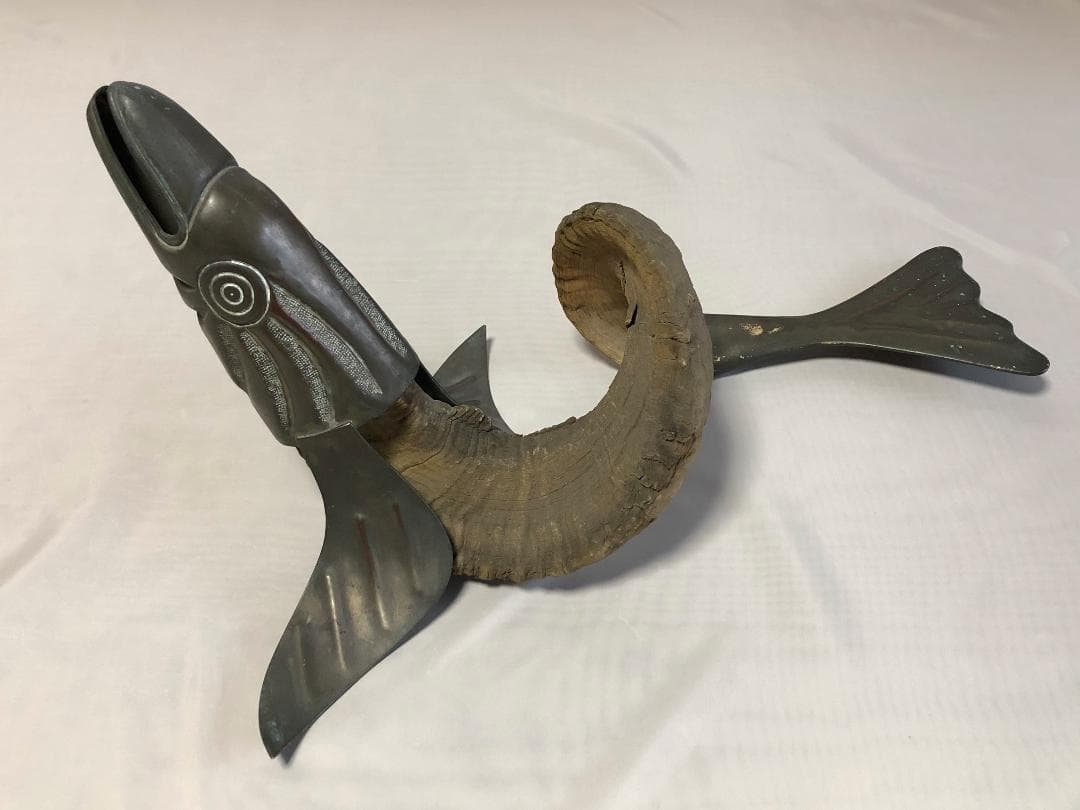 【 稀少文物 】　山羊角、金銅彫金　『魚オブジェ』　清朝古玩