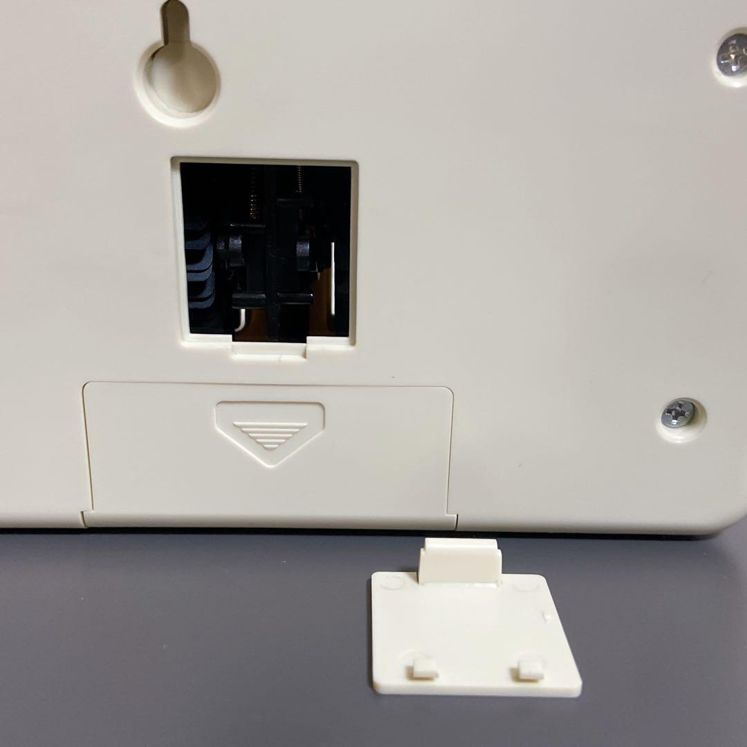 TWEMCO パタパタ時計　クオーツ　クリーム色