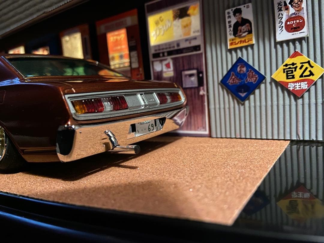 1/24 330 セドリック カスタム　ジオラマ　クリアケース付　旧車