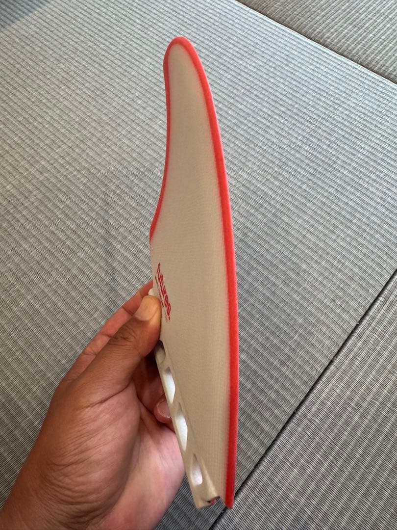 ＜送料込み＞ futures MIKEY FEBRUARY キール フィン