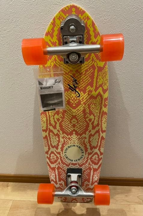 新品！　ヤウ　yow 未使用品　サーフィン　スケートボード