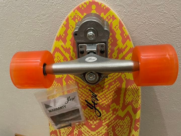 新品！　ヤウ　yow 未使用品　サーフィン　スケートボード