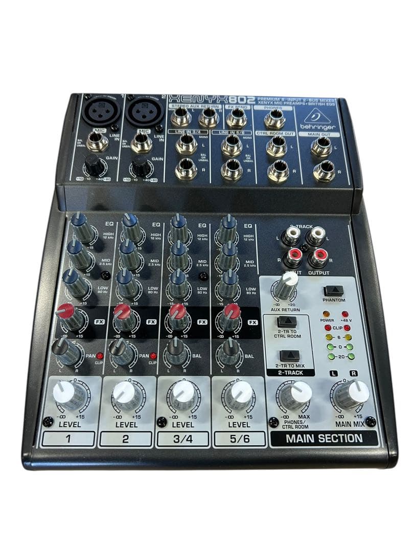 通電確認のみ　Behringer XENYX 802 アナログミキサー 本体