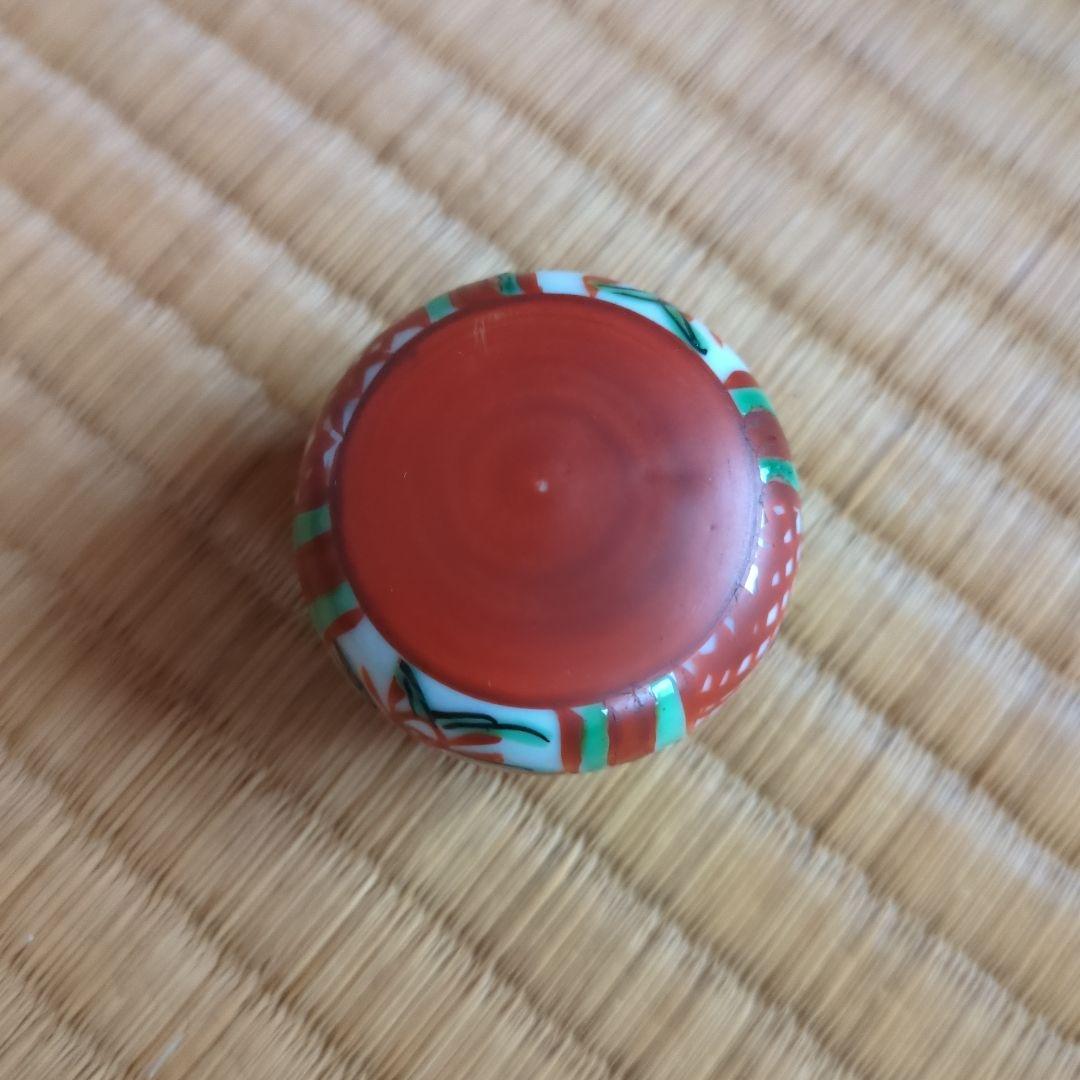 茶道具 丸型 赤と緑の装飾　赤絵香合　赤玉　骨董品