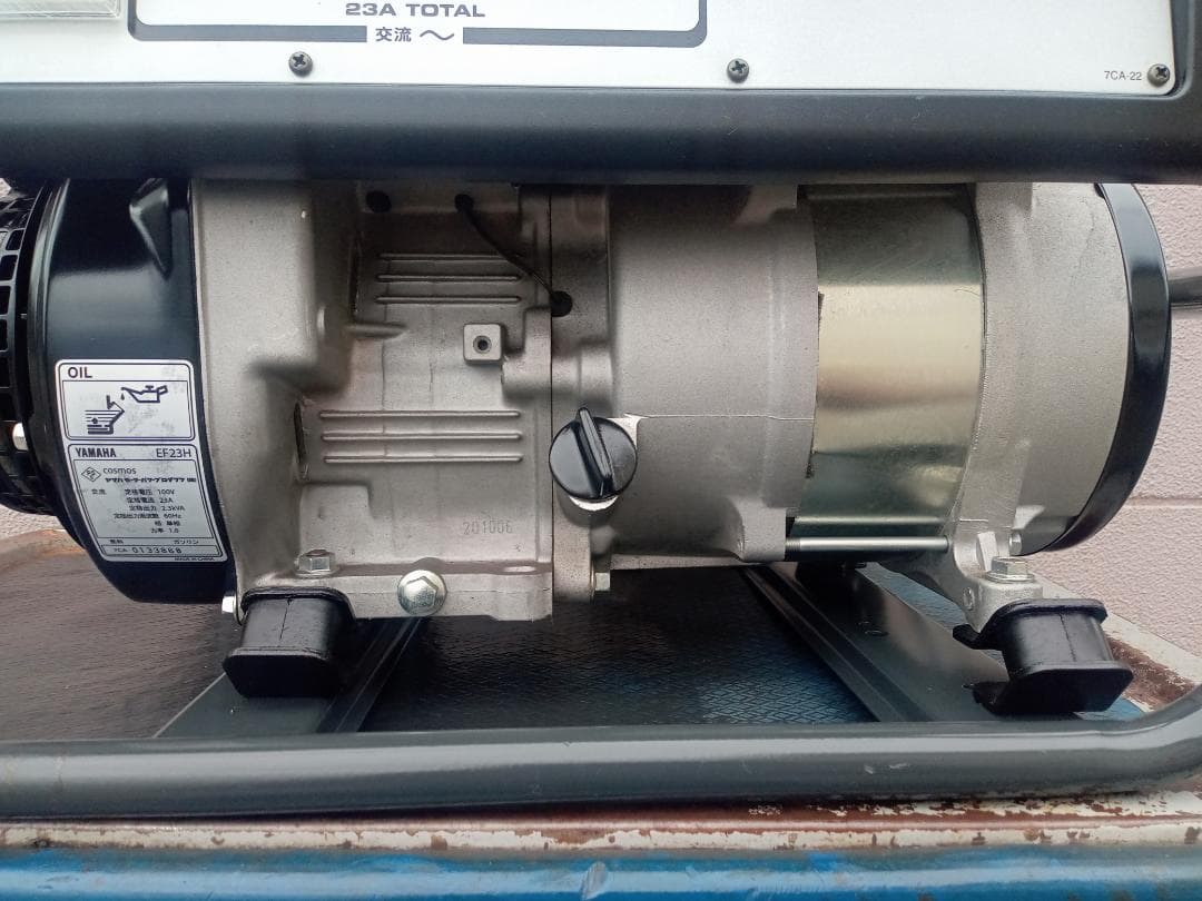 美品　YAMAHA　ヤマハ　エンジン発電機　EF23H