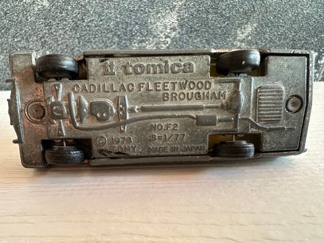 TOMICA トミカ日本製 キャデラック　フリートウッドブローアム