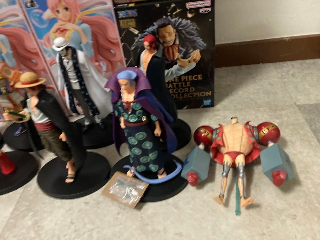 ワンピース　フィギュア等 まとめ売り 28個　少年ジャンプ