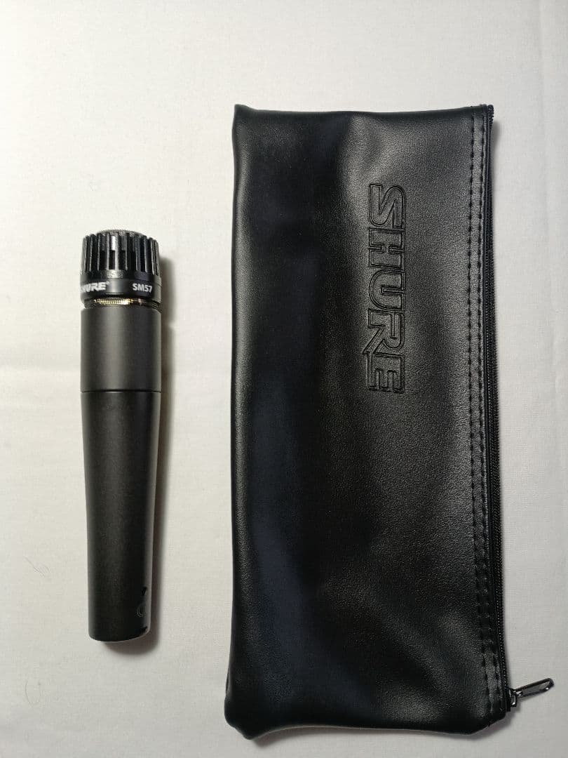 SHURE SM57 ダイナミックマイク 本体と付属品