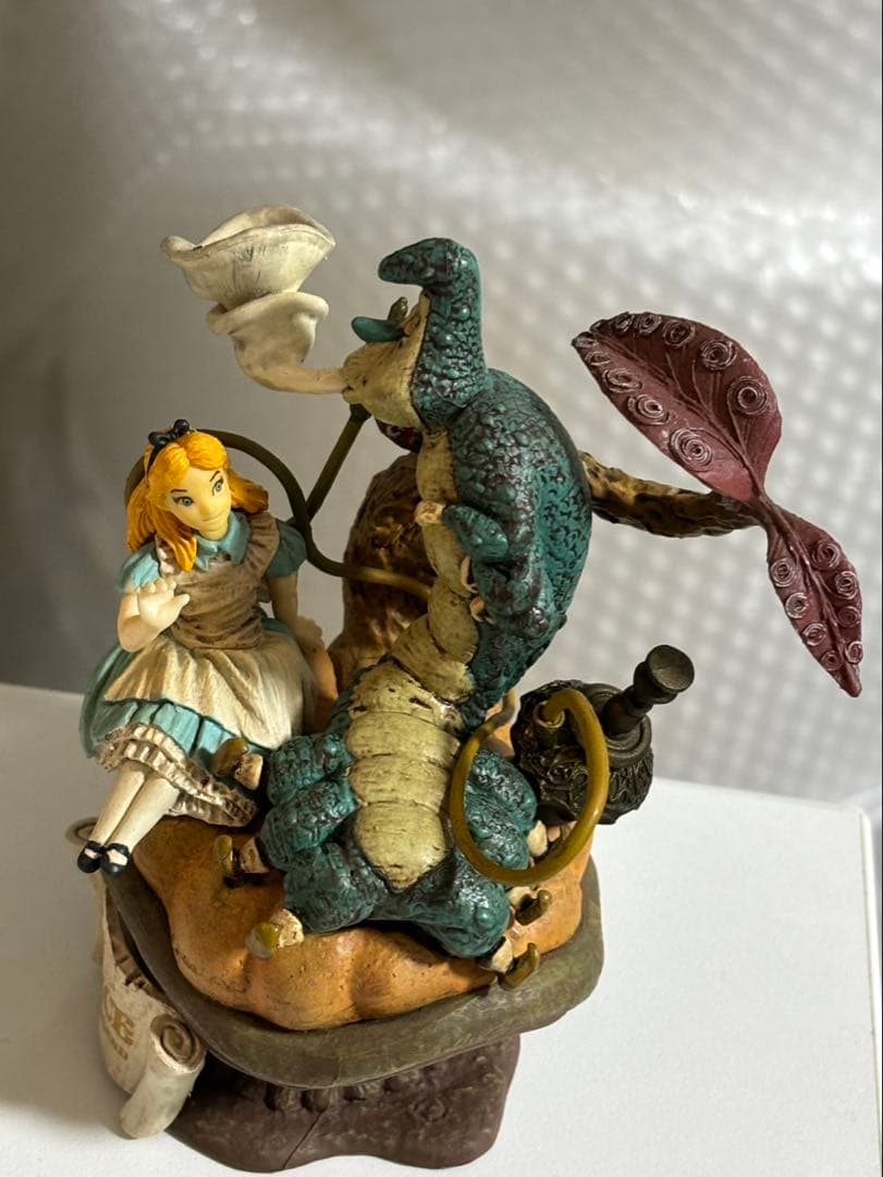 不思議な国のアリス　フィギュア　ディズニー　フォーメーションアーツ　希少